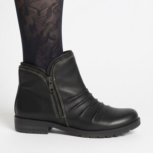 Natural Soul Black Ankle Boots